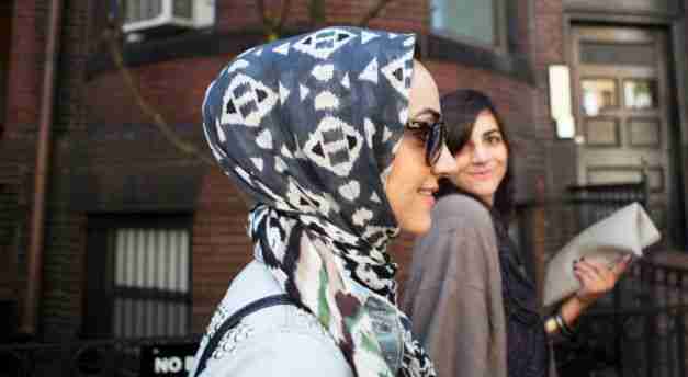 Ne stišava se bura oko zabrane hidžaba u sudskim organima: Kako je marama došla u sukob sa zakonom?!