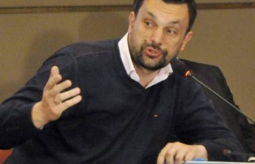 „TO SU PLAĆENICI I IZDAJNICI…“: Elmedin Konaković žestoko kritizirao međunarodne zvaničnike, „zaboravio“ da je i on bio dio vladajuće stranke…