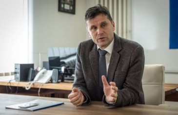 Novalić o svojoj izjavi da građani trebaju kupovati 37 posto manje ulja: ‘Cijene su porasle 3,7 posto, a plate 20 posto’