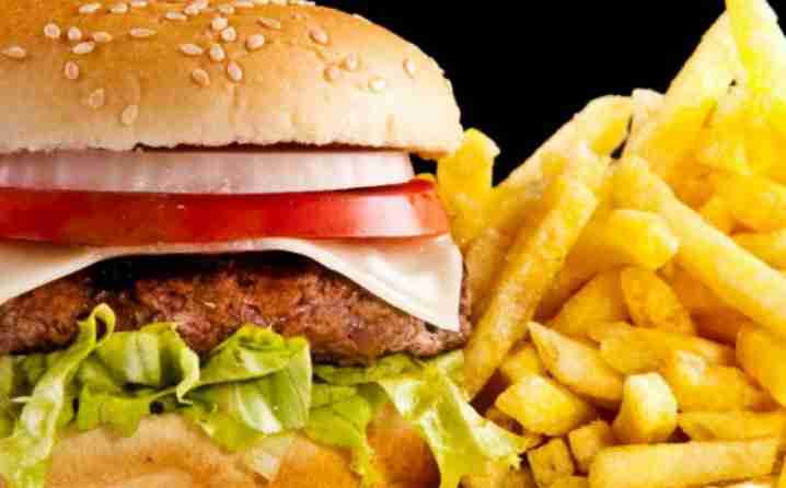 UPOSLENICI RESTORANA BRZE HRANE OTKRILI: Šta nikad ne bi trebali naručiti u fast food baru
