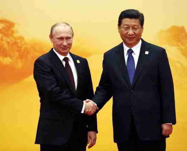 AMERIČKA GREŠKA U KORACIMA: Novi savez Rusije i Kine zbog…