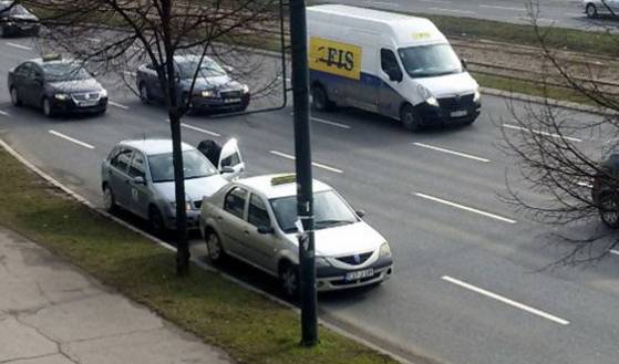 Kako ćete prepoznati nelegalnog taksistu i izbjeći kaznu od 50 KM