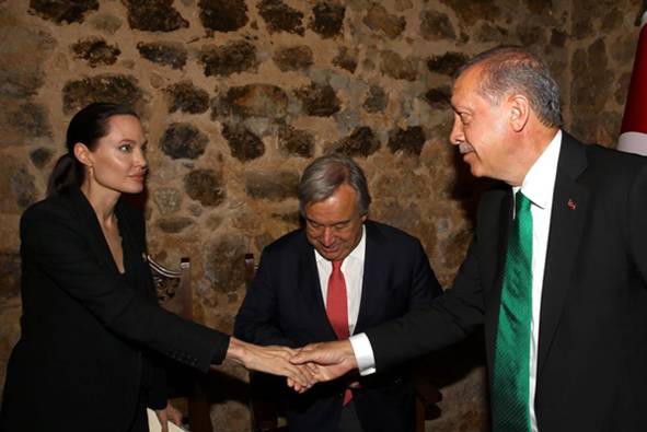 SUSRET ANGELINE JOLI I ERDOGANA: Pogledajte šta je glumica rekla predsjedniku Turske…