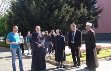 Pogledajte šta su predstavnici tri vjerske zajednice uradili u Bosanskoj Gradišci…