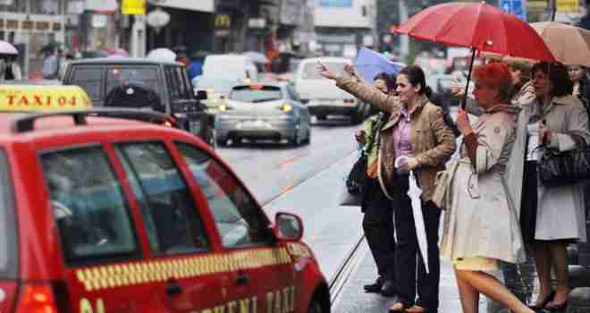 Pazite na obilježja: Kazna za građane koji se voze u nelegalnim taksi vozilima 50 KM