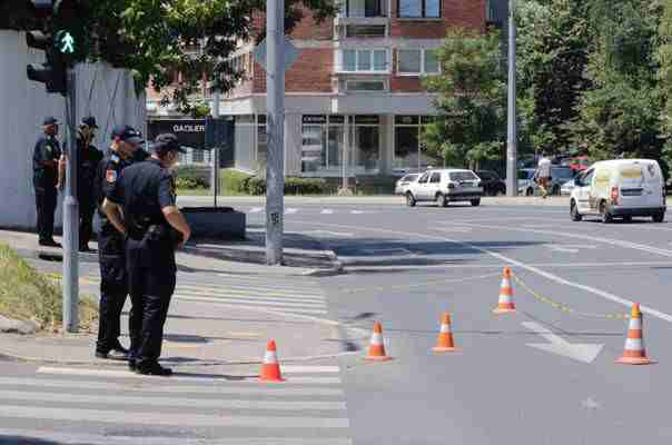 Pucnjava u Sarajevu: BMW-om pokušali pregaziti policajce