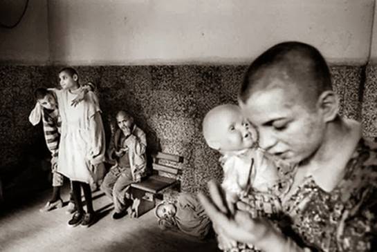 Jezive slike iz psihijatrijskih bolnica u Srbiji koje su šokirale svijet!