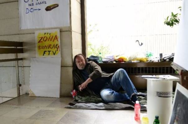 Muzički urednik FTV u teškom stanju: Sejo Bajraktarević 12 dana štrajkuje glađu u zgradi RTV doma