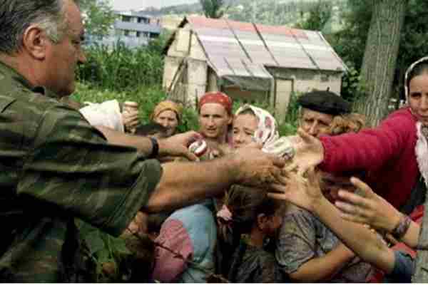 CNN POTRESAN VIDEO: Haški tribunal objavio nikad prikazani video iz Srebrenice 1995. godine…