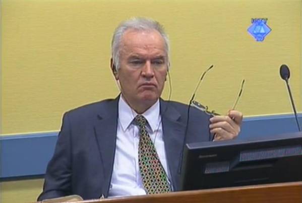 BOSNA U ŠOKU: Pogledajte Šta je Ratko Mladić uradio u Hagu kako bi izašao na slobodu…