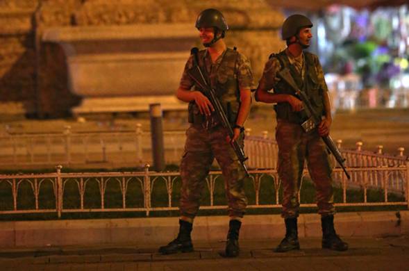 Oficiri turskim vojnicima rekli da se radi o vježbi, a ne o vojnom udaru