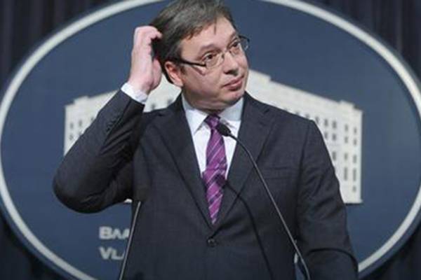 POGLEDAJTE KAKO IZGLEDA BRAT ALEKSANDRA VUČIĆA, DANAS SE POJAVIO NA SUDU: Liči li na predsjednika Srbije?