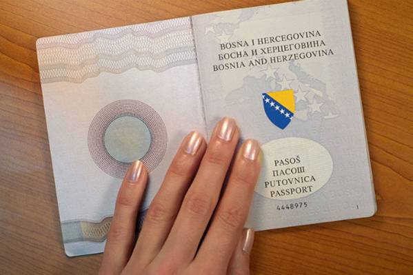Koliko novca morate imati uz pasoš ako iz BiH putujete u EU?