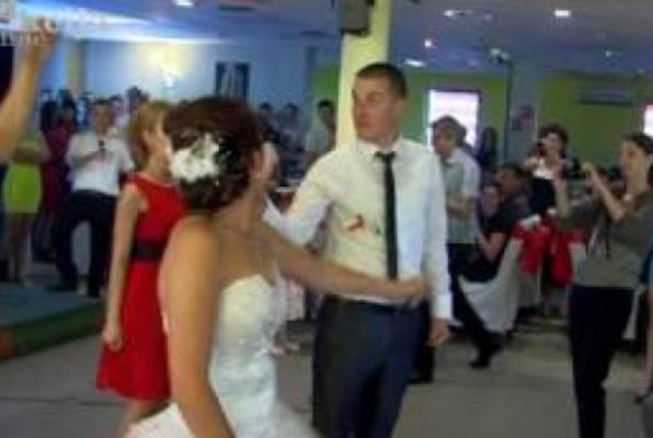 Ludnica je mala riječ: Snimak sa bosanske svadbe apsolutni hit na Balkanu