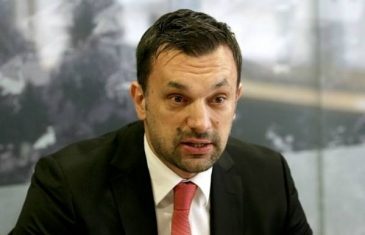 KONAKOVIĆ DIREKTNO OPTUŽUJE: “Osmica je samo izvršilac, nalogodavci su Bakir i Sebija Izetbegović. DF je tu bio saučesnik!”