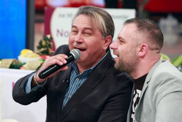 Neće pred skupštinski mikrofon, ali ostaje mu estradni… Koliko je glasova na izborima osvojio pjevač Halid Muslimović?
