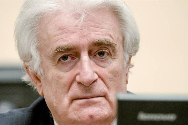 OVO ĆE KAO ZEMJOTRES POTRESTI BOSNU: Karadžić otkrio njemačkim novinarima šta redovno radi u zatvoru…