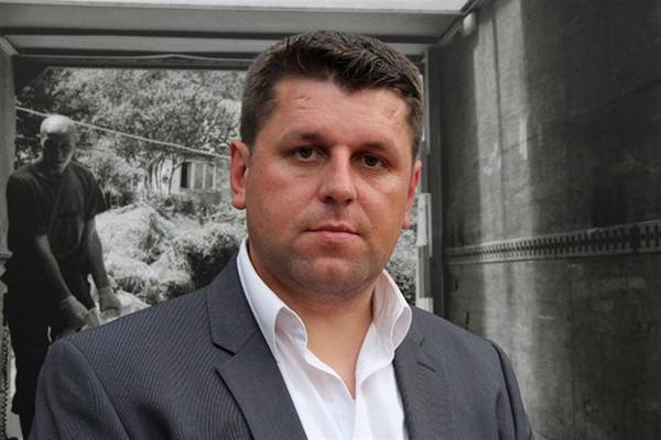 Ćamil Duraković se oglasio u povodu incidenta u Srebrenici