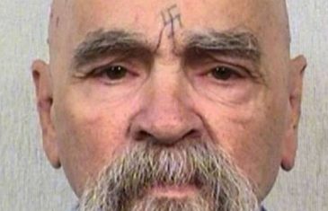 ODBIJENA POSLJEDNJA ŽELJA MASOVNOG UBICE: Otkriveno je šta je Charles Manson poželio na samrti!