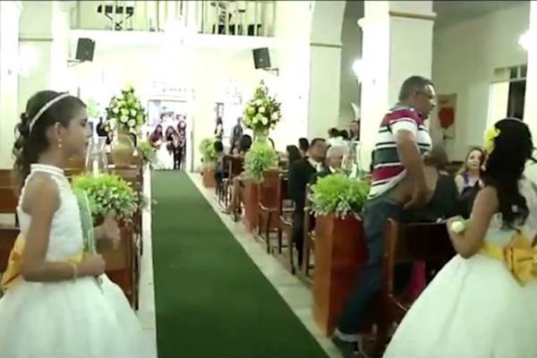 Slijedio mladenku i oca do oltara pa iz osvete počeo pucati na goste VIDEO