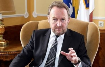 IZETBEGOVIĆ POKAZAO ČOVIĆU GDJE MU JE MJESTO: “Ovdje stoji predsjedavajući Predsjedništva…”