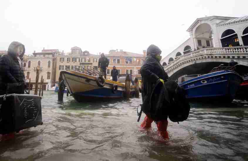 Dramatične najave: U Veneciji 70 posto grada poplavljeno, ali najgore tek slijedi