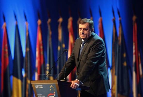 Dodik: NATO se miješa u nadležnosti BiH