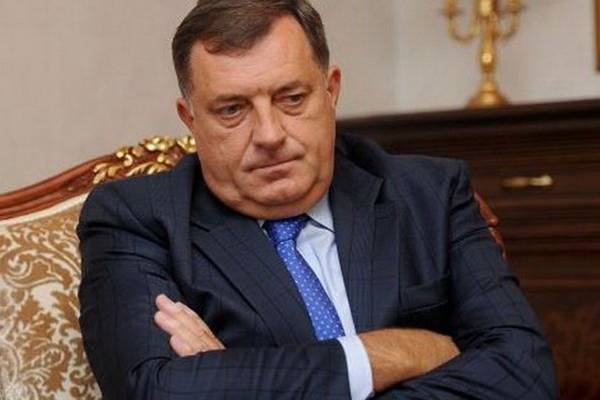 DODIK U PANIČNOM STRAHU OD SANKCIJA: “Verbalni sukobi neće ugroziti mir u BiH, RS nema plan za secesiju”!