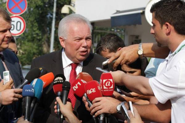KOMŠIĆ OSUDIO ISTUP RUSKOG AMBASADORA IVANCOVA: “Neprihvatljiv je politički i diplomatski pritisak na medije”