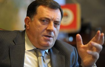 Dodik: Revizija tužbe pogubna za odnose u BiH i regionu