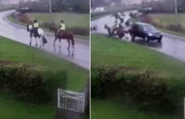 Vozio je pogrešnom trakom i silovito udario u konje, jahači odleteli u vazduh! (VIDEO)