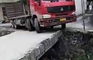 [VIDEO] Ove kamiondžije su prošli kuda neko ne bi smio pješke