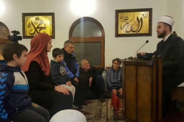 Porodica iz Beograda koja je prešla na islam dobila brutalan odgovor okoline!