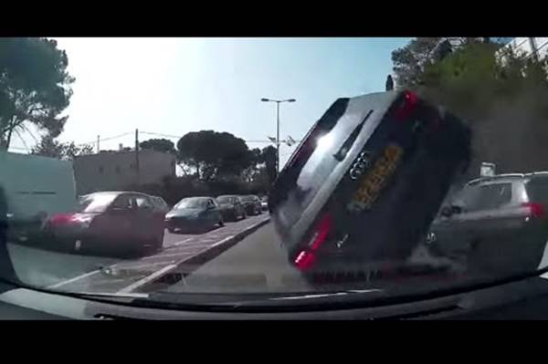 Ovakvima vozačku treba oduzeti doživotno: Vozač Audija u sekundi izazvao opći kaos