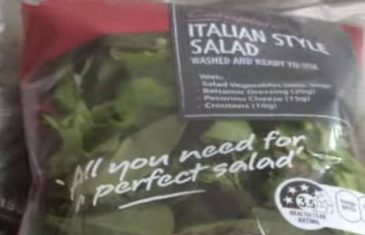 VIDEO Kupila je zelenu salatu u kesi. Kada je došla kući i krenula je otvoriti…