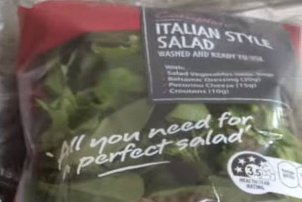 VIDEO Kupila je zelenu salatu u kesi. Kada je došla kući i krenula je otvoriti…