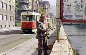“GRAĐANSKE” STRANKE ILI SDA Tramvaji smrde, voda je kontaminirana, revizori tuku ljude… Ko je kriv za haos u Sarajevu?