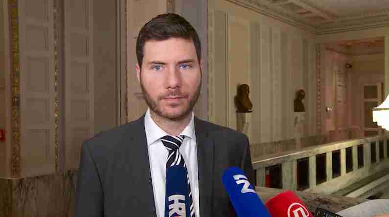 IVAN PERNAR, IZRAVNO I ISPRAVNO: „Čoviću, pogledaj u ogledalo i vidjet ćeš krivca za svoj poraz, Hrvati nestaju zato jer im je…“