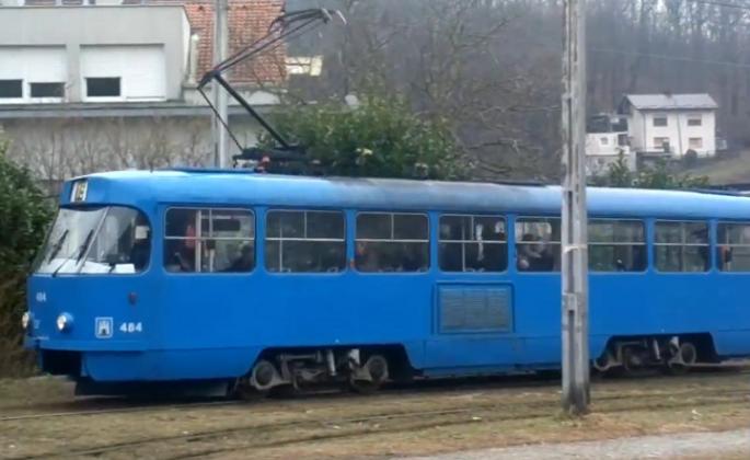 NAJJAČE ŠVERCOVANJE IKAD! Ovaj CAR je koristio tramvaj BEZ karte, kontrola mu nije mogla NIŠTA (VIDEO)