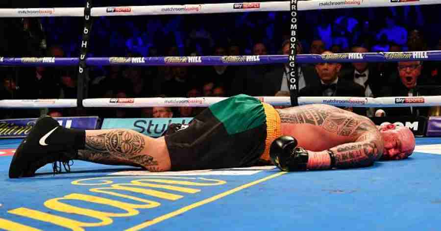 UZNEMIRUJUĆI SNIMAK: Britanski bokser umalo ubio bivšeg prvaka