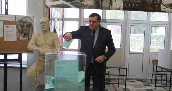 Slučaj ‘Beograđanina Dodika’ nije izuzetak! SIPA treba pokrenuti istragu!