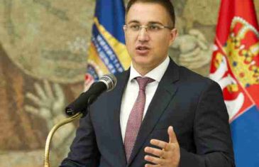 ZAOKRET POLITIKE? Nalog za napad na Srbe dali SAD i EU