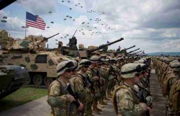 MEDIJI OVO PREĆUTKUJU – PRESTROJAVANJE PRED UDAR: 400.000 američkih vojnika i 15 bombardera je već raspoređeno, čeka se znak…