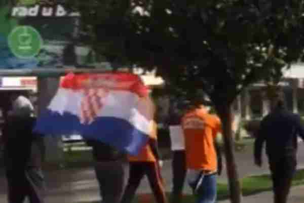 Hrvatski navijači u Podgorici skandiraju “Ovo je Srbija”