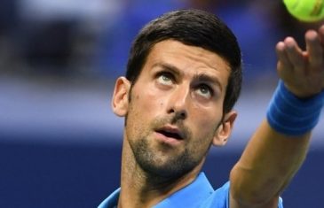 UHVATILI ĐOKOVIĆA U NEZGODNOJ SITUACIJI: Novak je mislio da je sam, ali kamera ga je snimila kako…