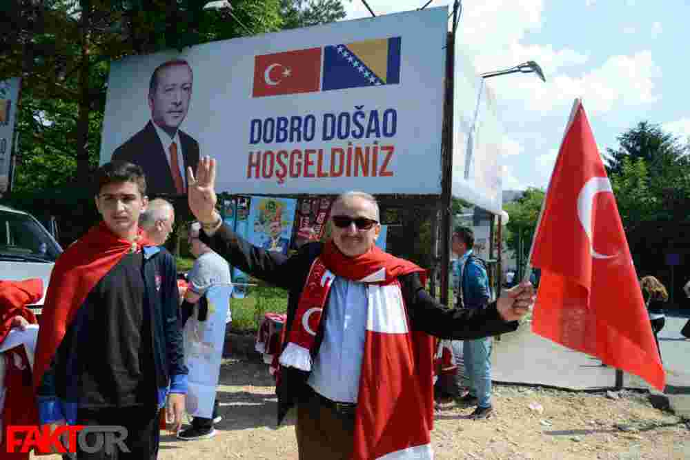 GDJE JE NESTALO SARAJEVO: Ulicama grada se vijore turske zastave, na plakatima slike Erdogana…