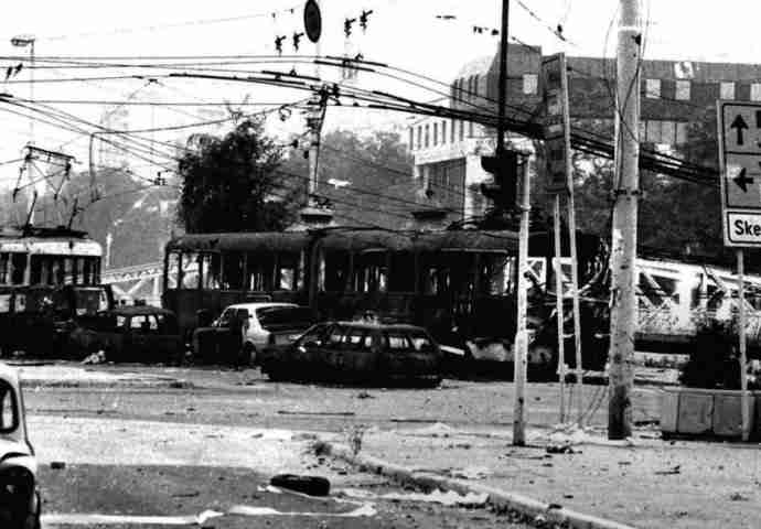 TO SE ZOVE PAKAO: Sarajlije nikada neće zaboraviti 22. juli 1993., dan u kojem je na grad palo 3.777 granata