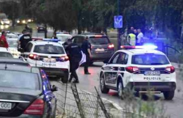 Detalji potjere u centru Sarajeva: Nastala drama nakon krađe, policija opkolila vozilo, a onda…