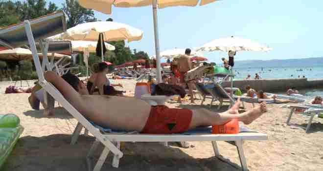 Jadran će ‘puknuti’: Hrvatski turizam je je*eni oksimoron, musaka od ružnih apartmana, nabijenih ležaljki na plažama…