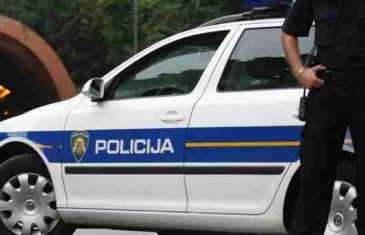 Teška nesreća na autoputu: Mladi Slovenac jurio cestom, jedan poginuo, dvoje bh. državljana povrijeđeno